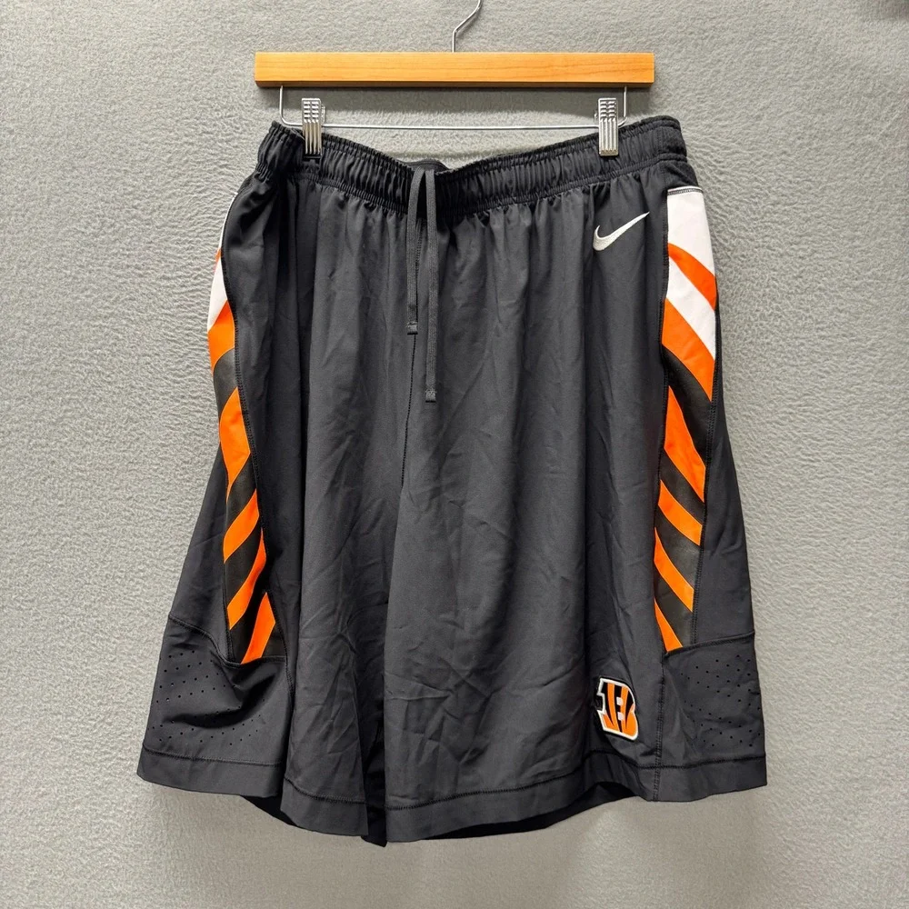 Cincinnati Bengals Shorts Mens XXL Nike NFL Onfield Black Athletic Training